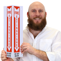 Fire extinguisher do not block sign